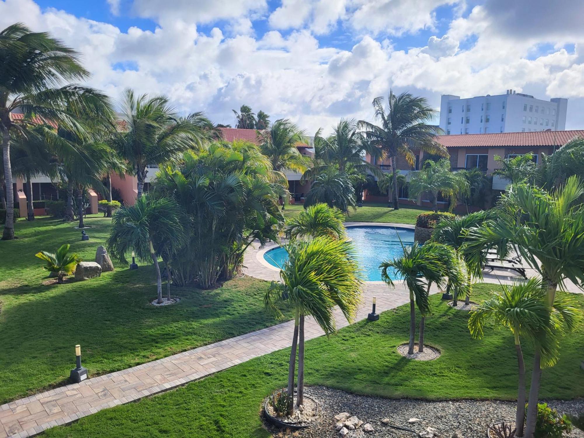 Eagle Beach Luxury House, Walking Distance To The Beach Palm Beach ภายนอก รูปภาพ