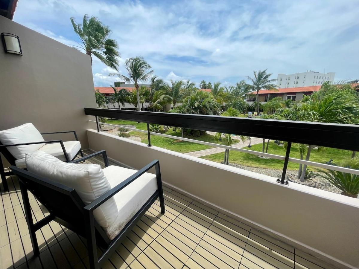 Eagle Beach Luxury House, Walking Distance To The Beach Palm Beach ภายนอก รูปภาพ
