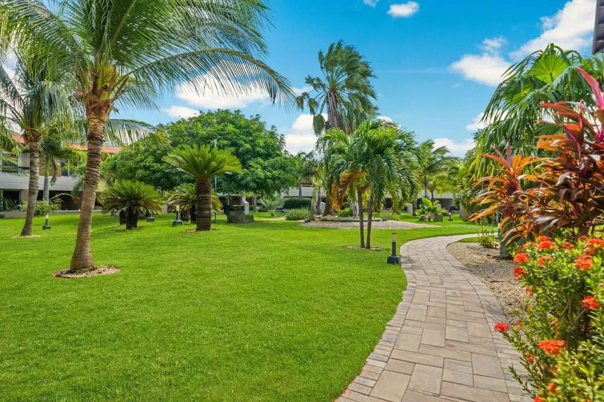 Eagle Beach Luxury House, Walking Distance To The Beach Palm Beach ภายนอก รูปภาพ
